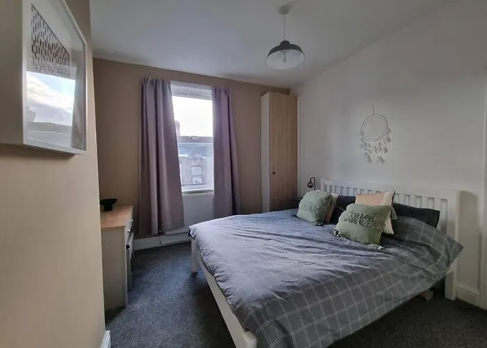 Home From Home Liverpool - Entire Home